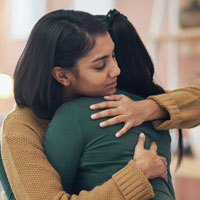 از فواید در آغوش گرفتن یکدیگر چه می‌ دانید؟