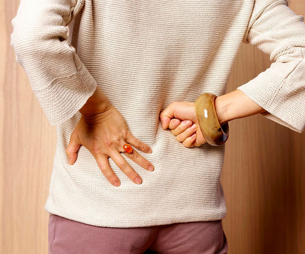 برای دفع سنگ کلیه چه بخوریم با علائم خطرناک