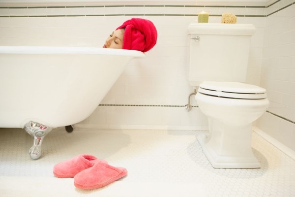حمام کردن برای درمان خانگی اگزما