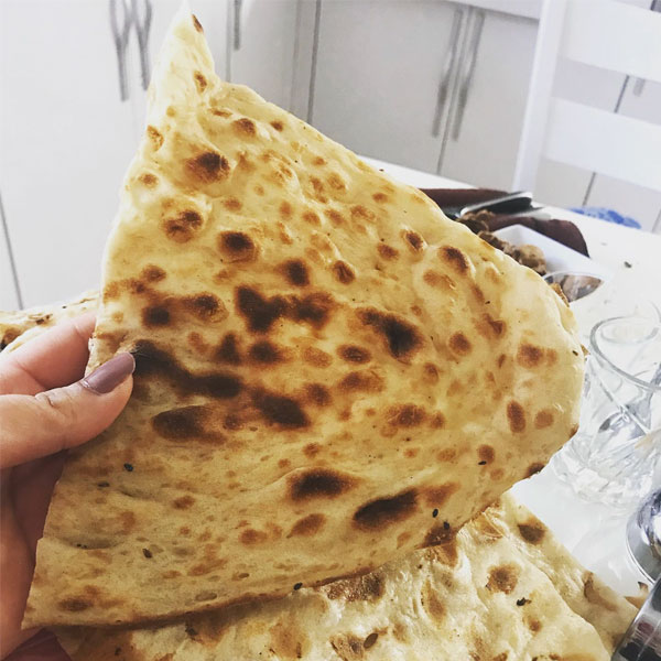 طرز نگهداری نان سنگک در منزل از یخچال تا فریزر