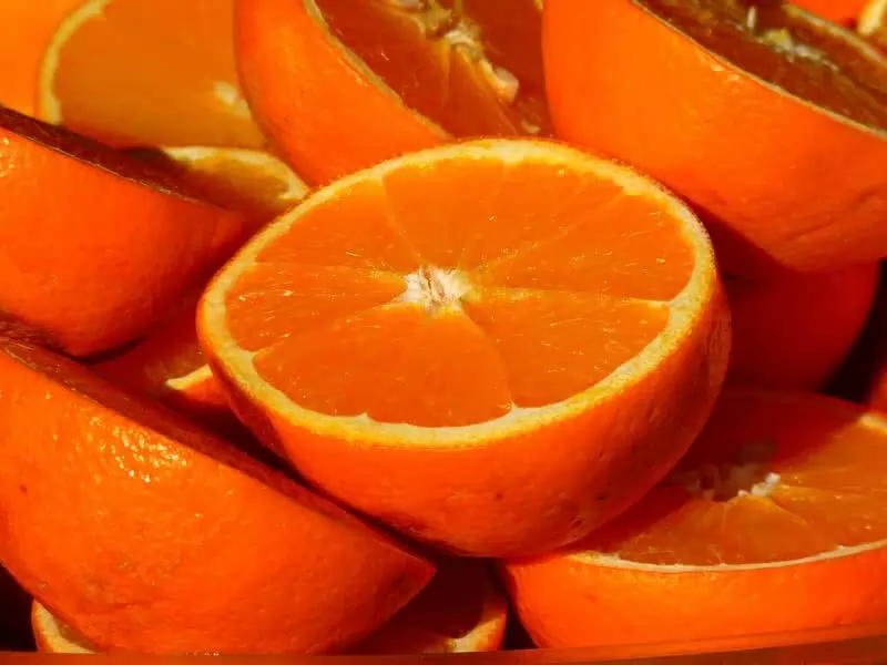 پرتقال - محتوای آب: 87 درصد برای رفع کم آبی بدن با خواص