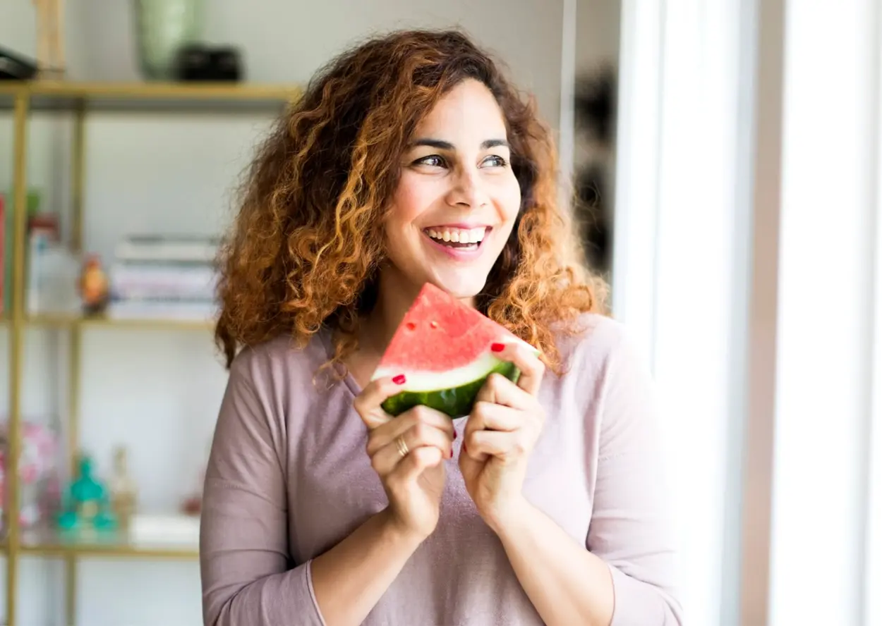 هندوانه میوه ای محبوب برای جوانی پوست با علت