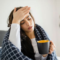پایین آوردن تب به صورت اورژانسی از درمان پیاز تا آبلیمو