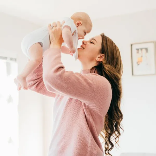 چگونه می توانم شناخت کودکم از خودم را تقویت کنم؟