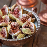 ۲۲ خواص انجیر خشک از یبوست تا کرونا و کم خونی