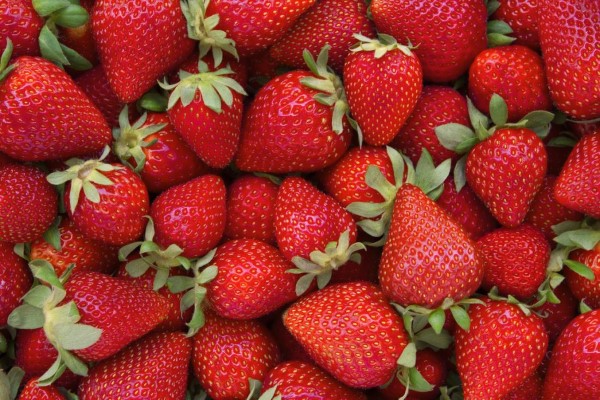 عکس توت فرنگی از مواد غذایی آبدار