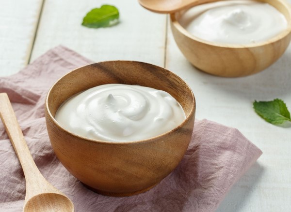 عکس ماست ساده و کم چرب برای تامین کم آبی بدن