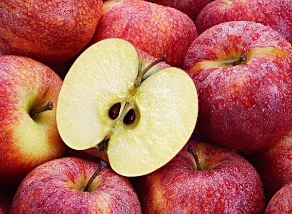 میوه هایی که آب زیای دارند