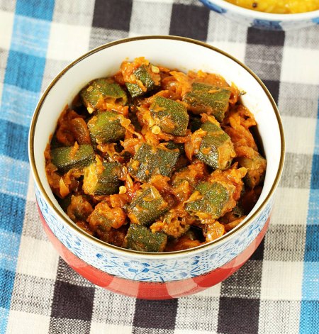 طرز تهیه بامیه افغانی یکی از غذاهای سنتی افغانستان